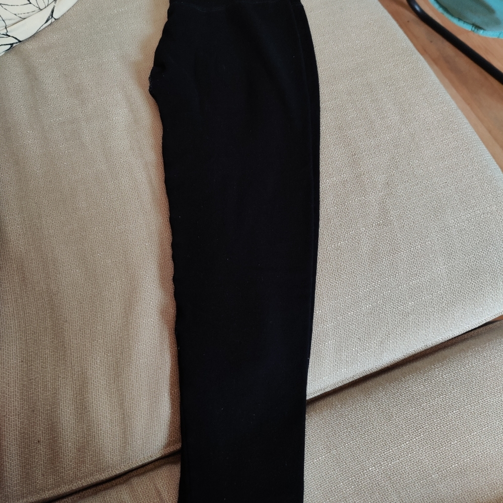 Insulated compression leggings